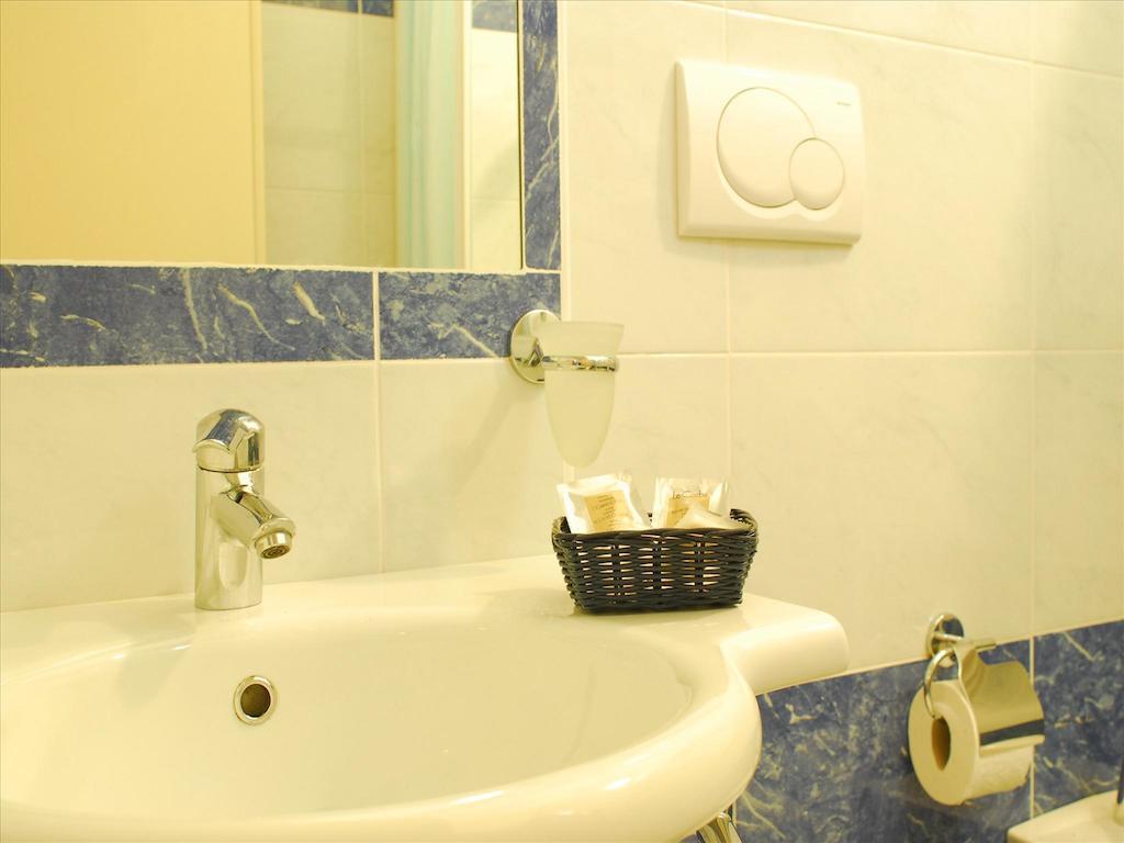 Hotel Veliero Rímini Habitación foto